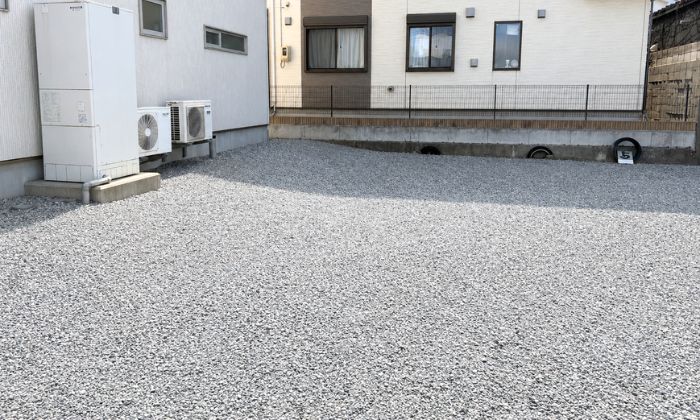 八戸市 nail room an のサロン入り口横にある無料駐車場3台